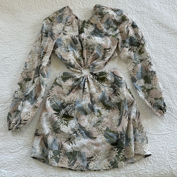 Gianni Bini Gorgeous Eyelet Dress! - Picture 5 of 11